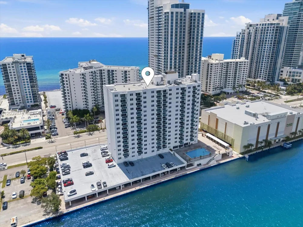 3000 S Ocean Dr #718 Hollywood, FL 33019