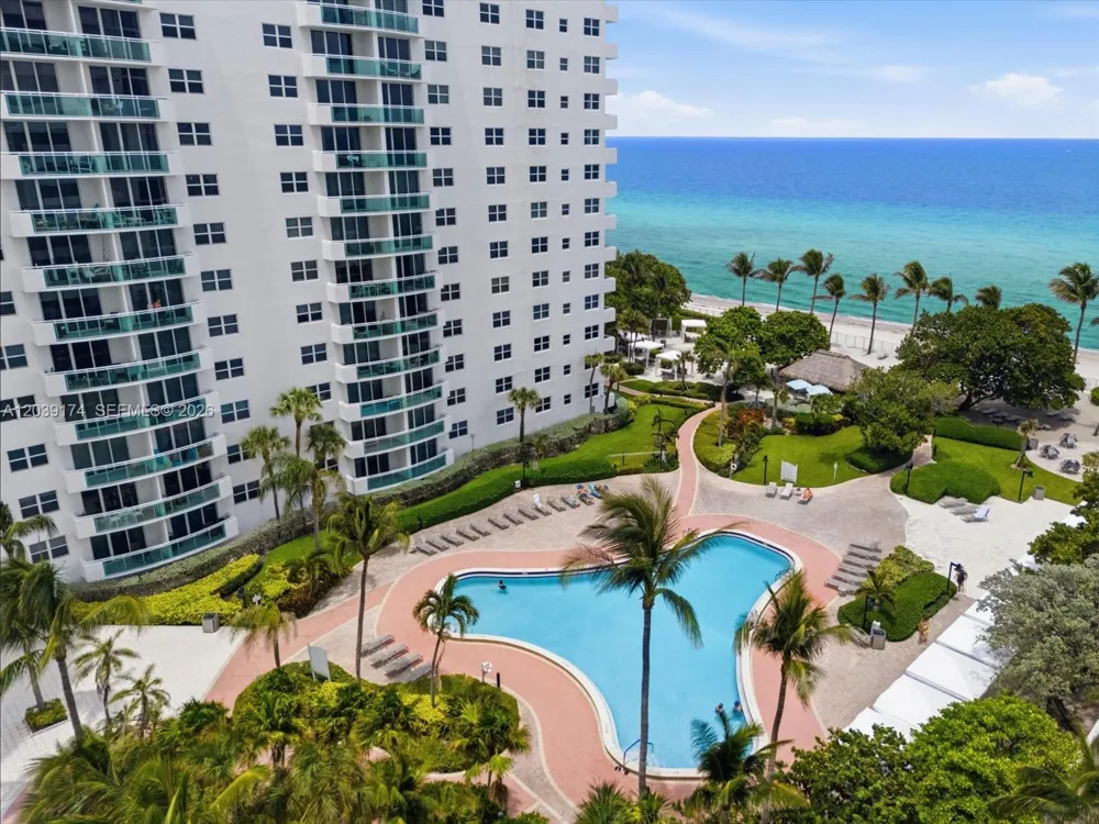 3000 S Ocean Dr #718 Hollywood, FL 33019