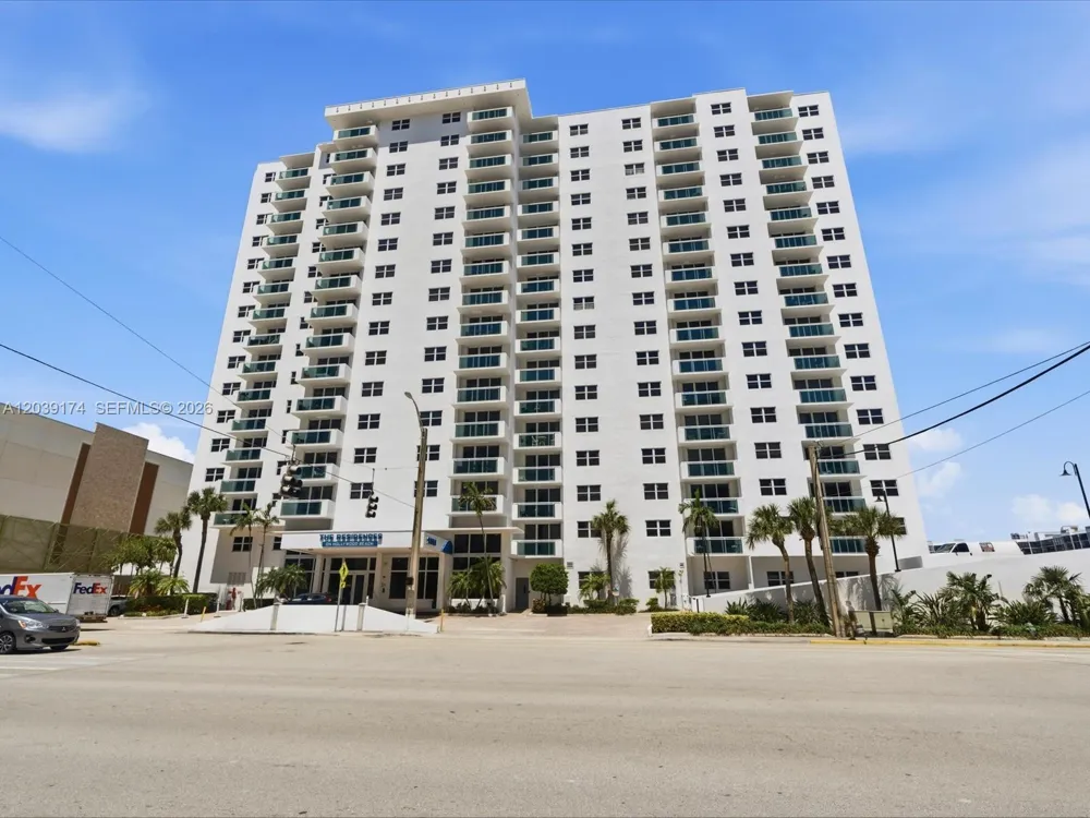 3000 S Ocean Dr #718 Hollywood, FL 33019