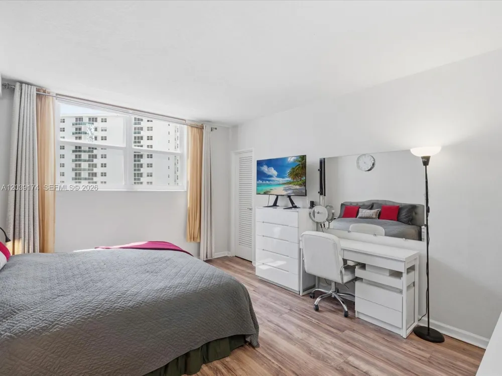 3000 S Ocean Dr #718 Hollywood, FL 33019