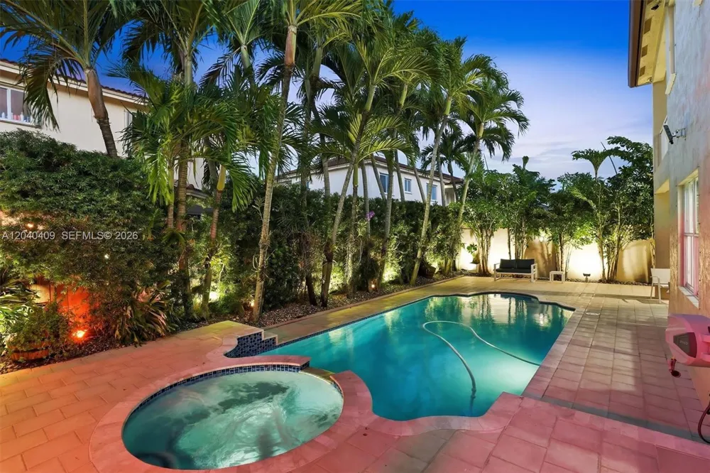 2517 SW 148th Ct Miami, FL 33185