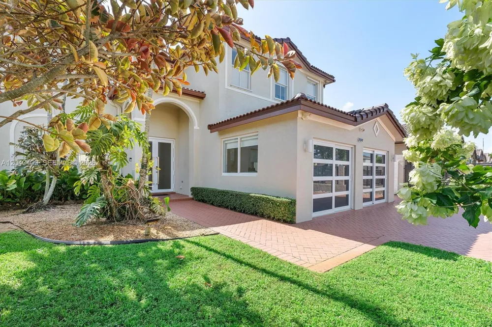 2517 SW 148th Ct Miami, FL 33185
