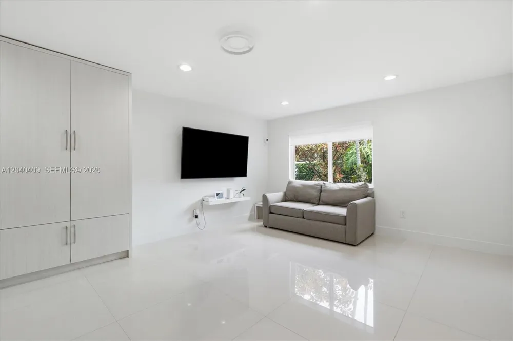 2517 SW 148th Ct Miami, FL 33185