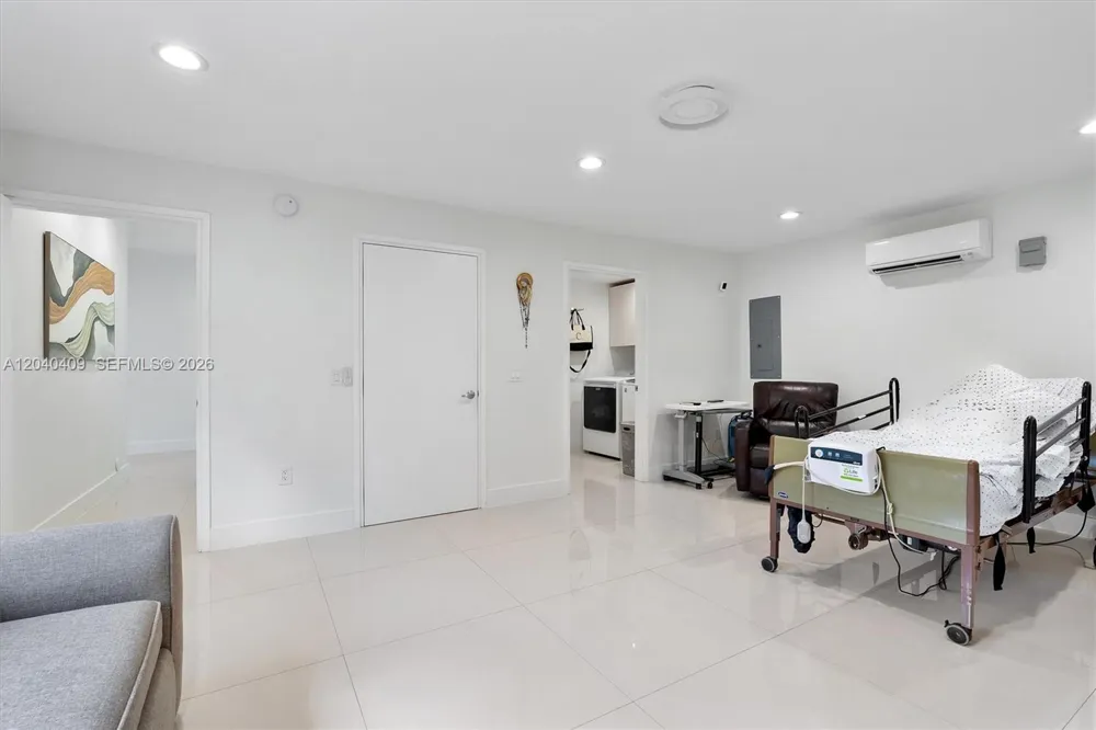 2517 SW 148th Ct Miami, FL 33185