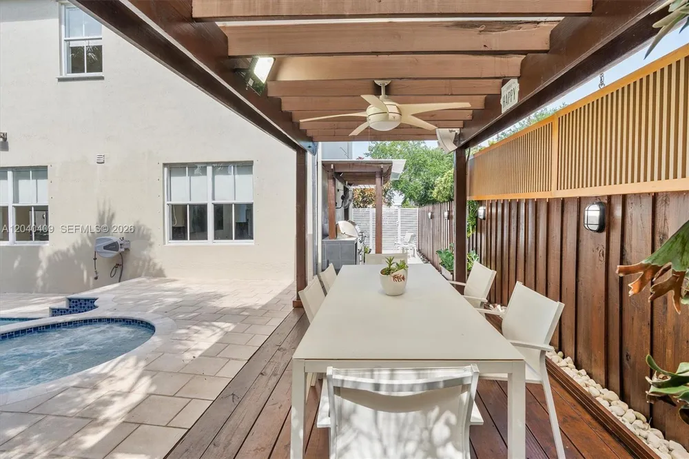 2517 SW 148th Ct Miami, FL 33185