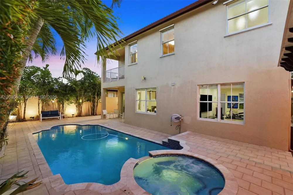 2517 SW 148th Ct Miami, FL 33185