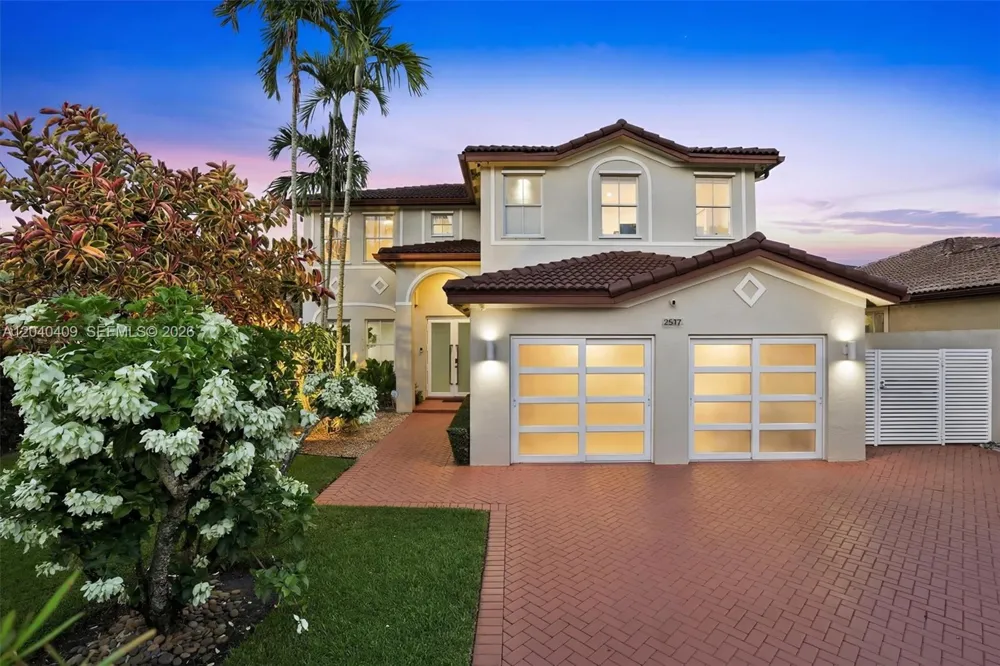 2517 SW 148th Ct Miami, FL 33185