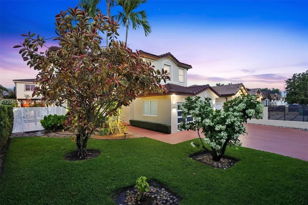 2517 SW 148th Ct Miami, FL 33185