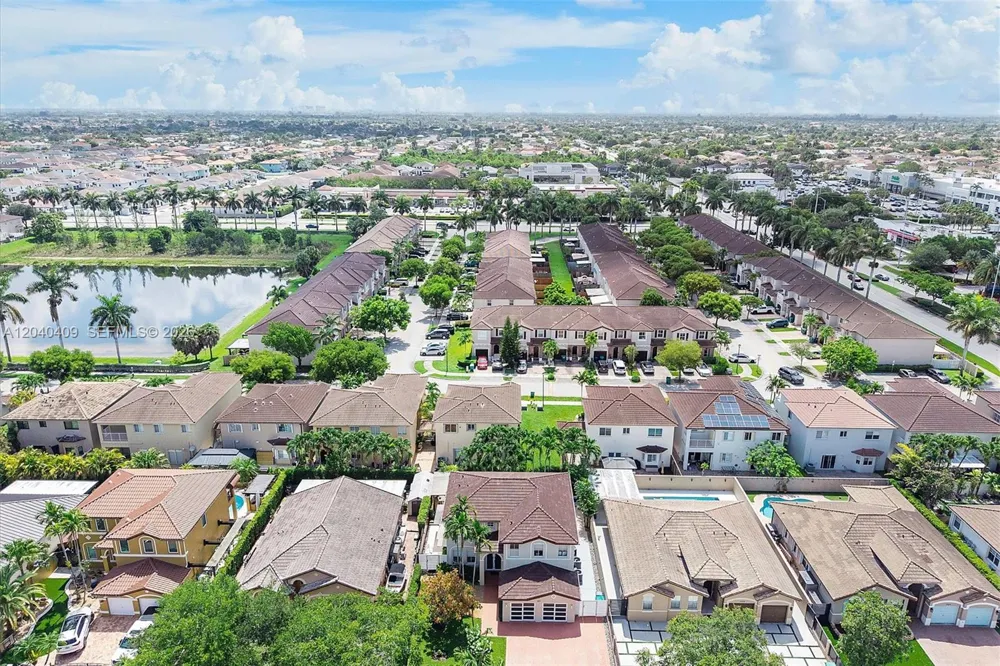 2517 SW 148th Ct Miami, FL 33185