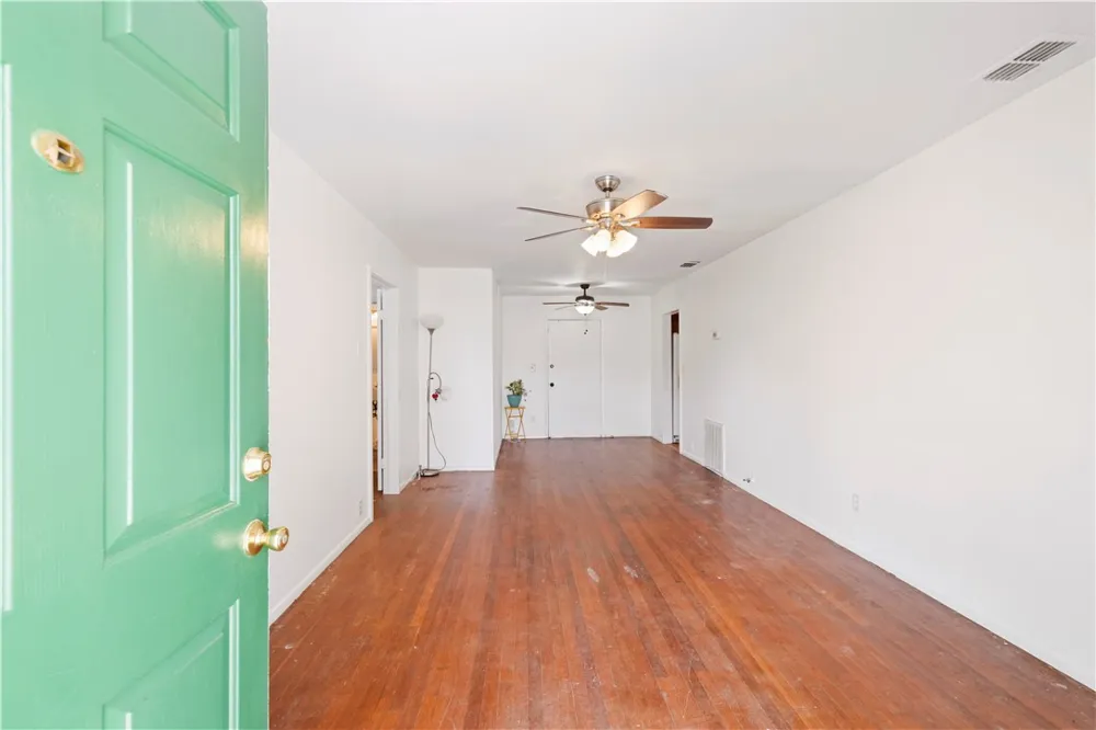 1821 Hawthorne Drive Corpus Christi, TX 78404