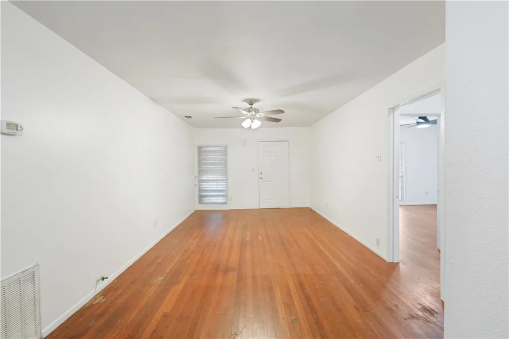 1821 Hawthorne Drive Corpus Christi, TX 78404