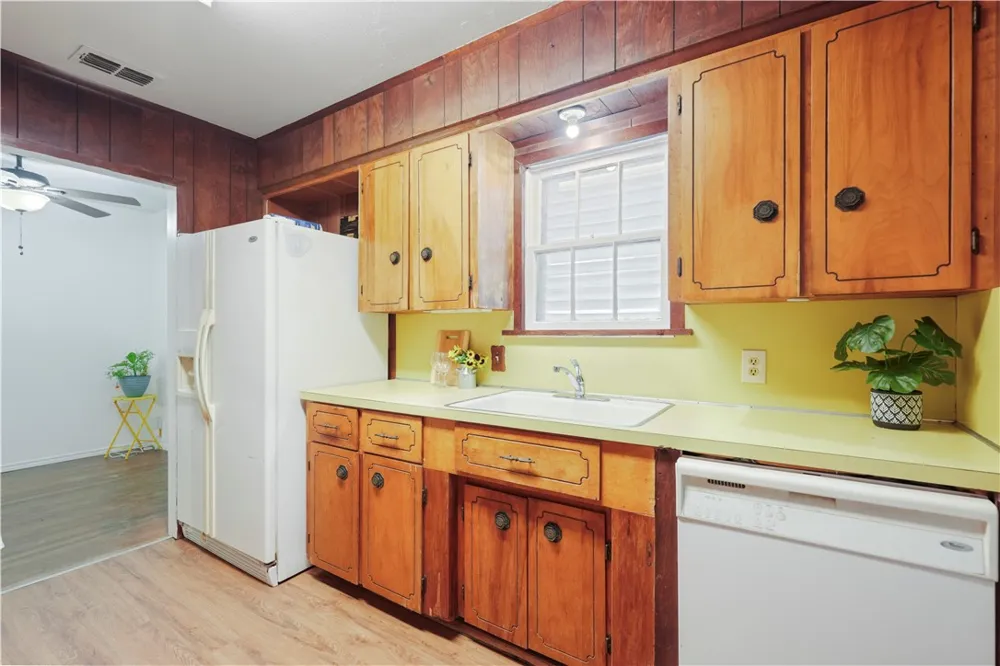 1821 Hawthorne Drive Corpus Christi, TX 78404
