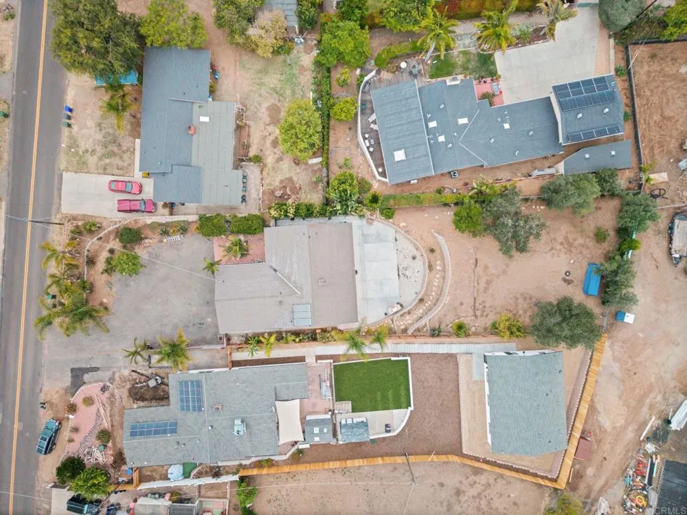 267 Hannalei Dr Vista, CA 92083