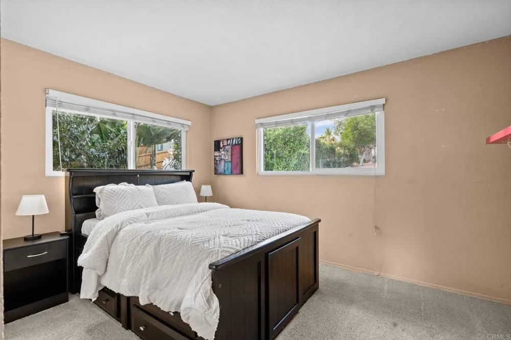 267 Hannalei Dr Vista, CA 92083