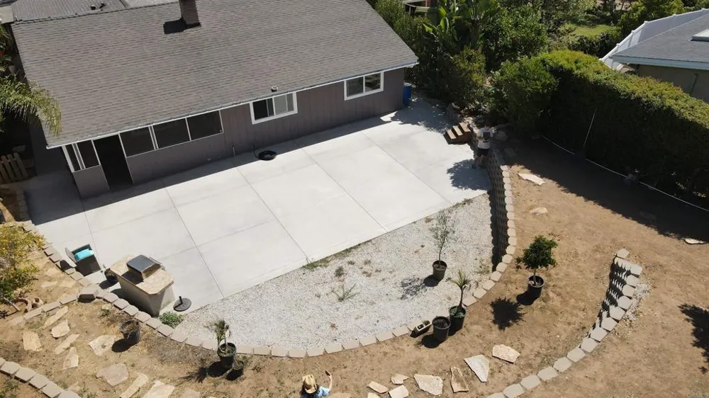 267 Hannalei Dr Vista, CA 92083