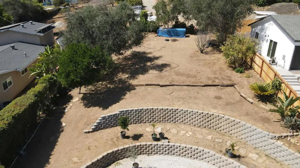 267 Hannalei Dr Vista, CA 92083