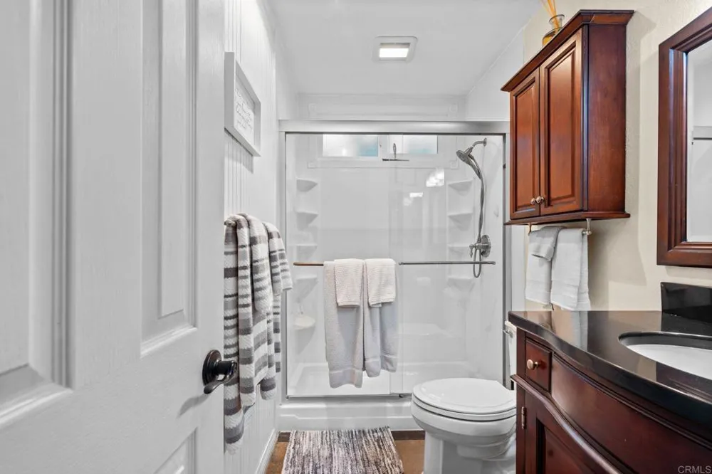 267 Hannalei Dr Vista, CA 92083
