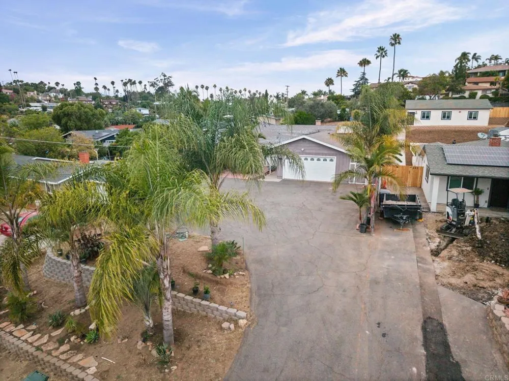 267 Hannalei Dr Vista, CA 92083