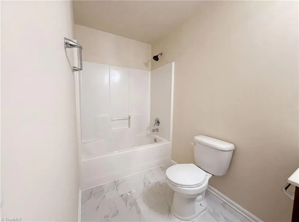 3423 Anita Glen Drive Greensboro, NC 27405