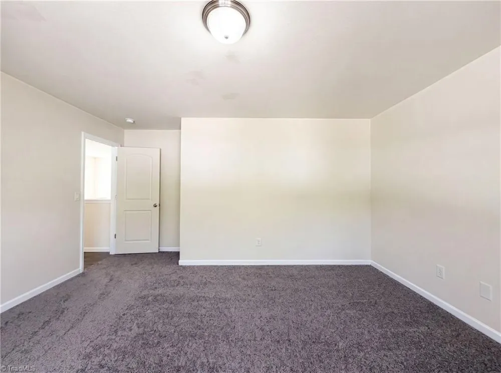 3423 Anita Glen Drive Greensboro, NC 27405