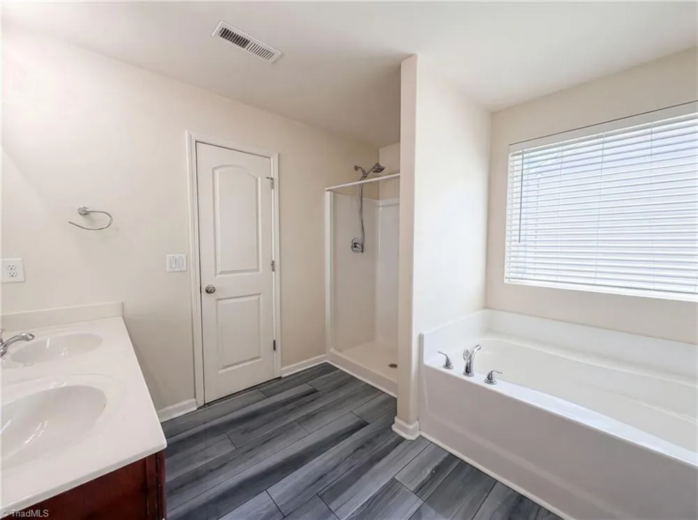 3423 Anita Glen Drive Greensboro, NC 27405