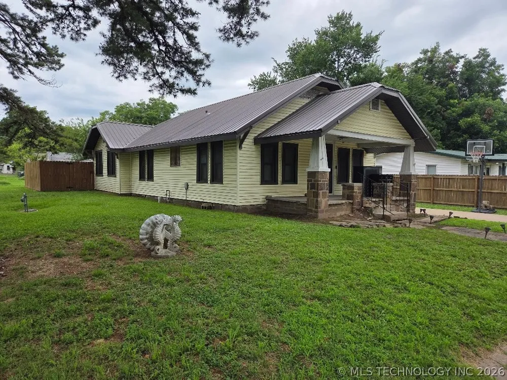 214 S 4th Eufaula, OK 74432