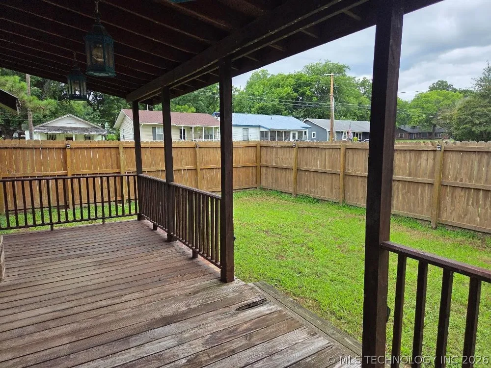 214 S 4th Eufaula, OK 74432
