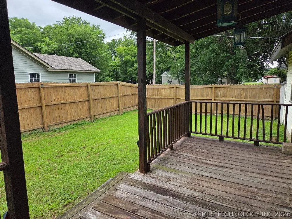 214 S 4th Eufaula, OK 74432