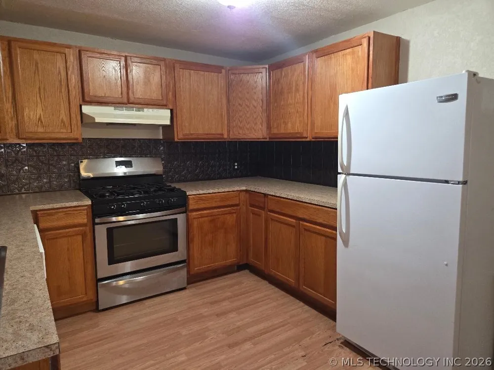 214 S 4th Eufaula, OK 74432