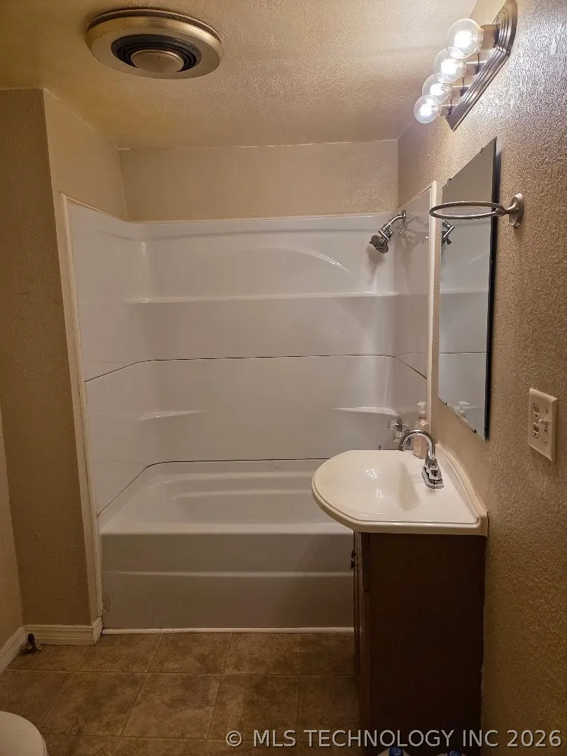 214 S 4th Eufaula, OK 74432
