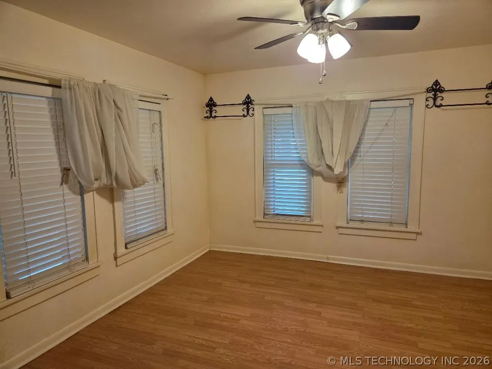 214 S 4th Eufaula, OK 74432