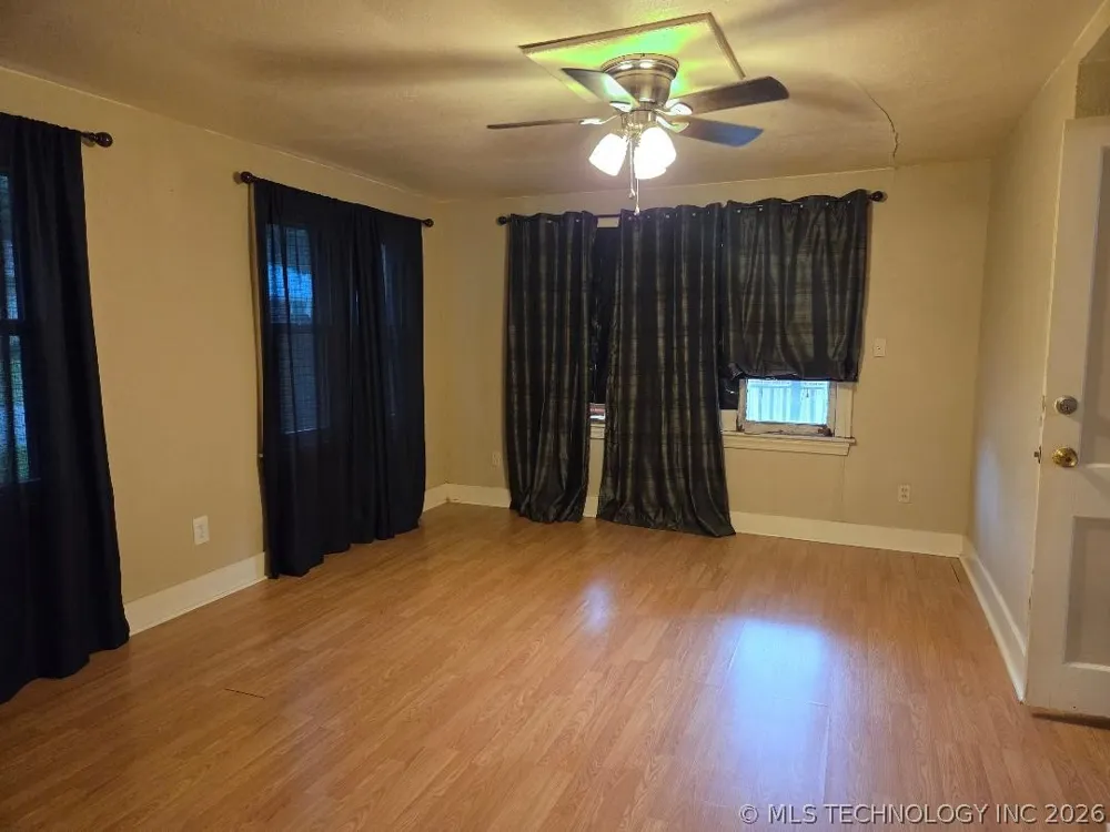 214 S 4th Eufaula, OK 74432