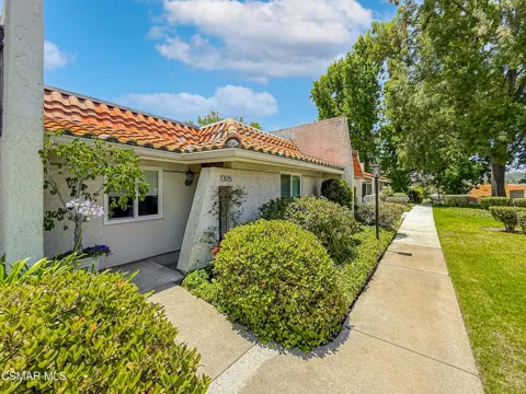 1305 Lakewood Court