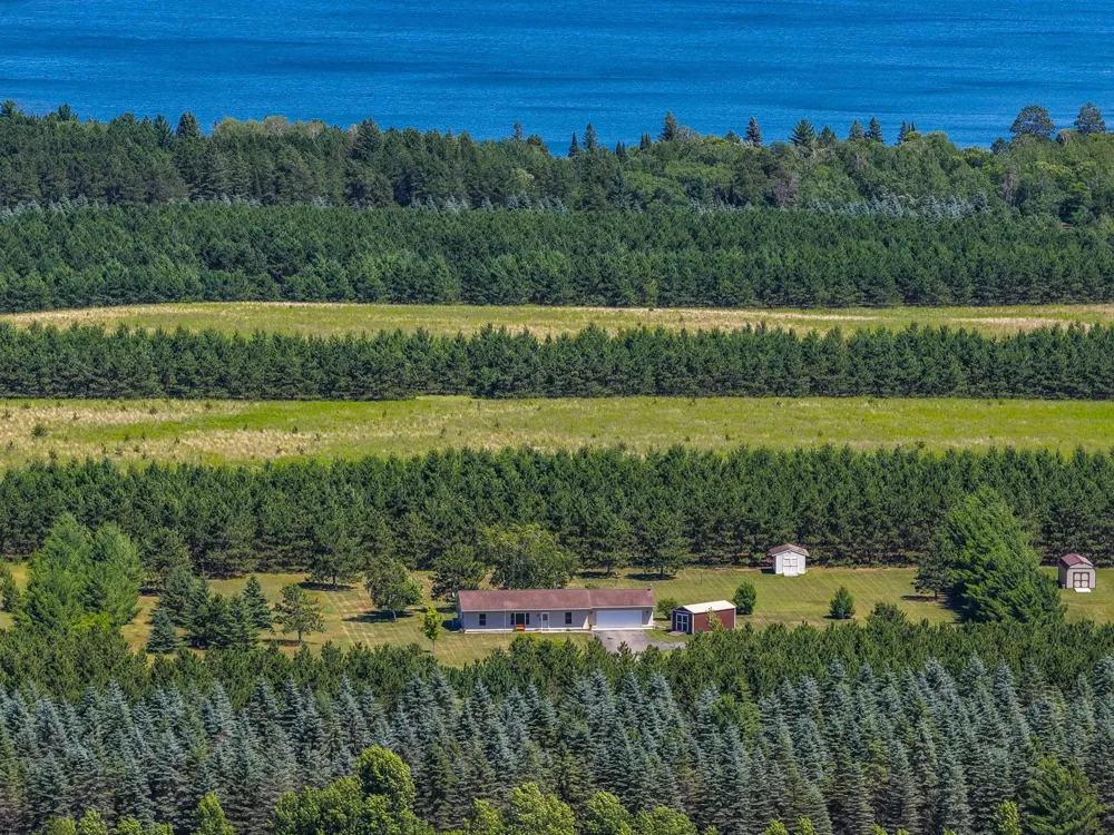 21304 Farm View Drive Park Rapids, MN 56470