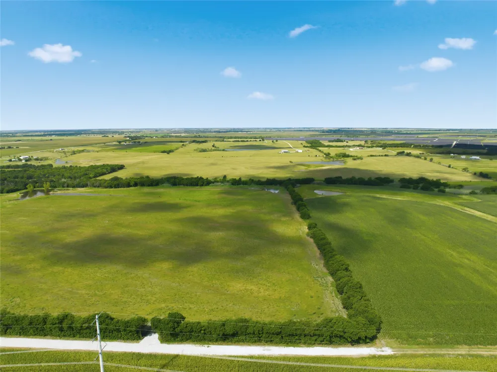 HCR 3204 Abbott, TX 76621
