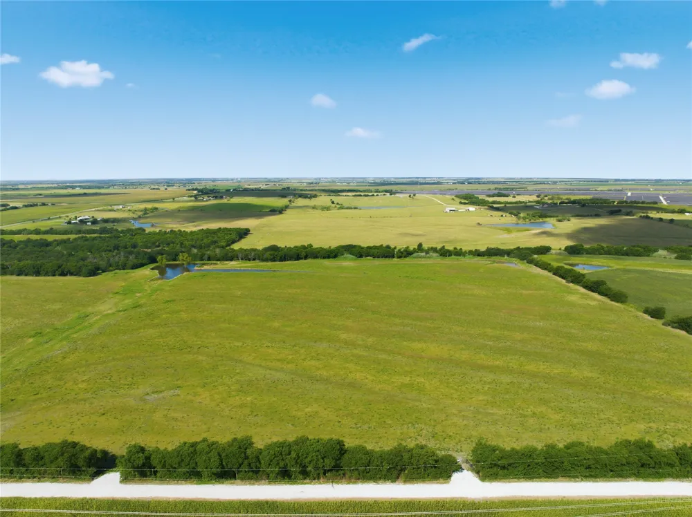 HCR 3204 Abbott, TX 76621