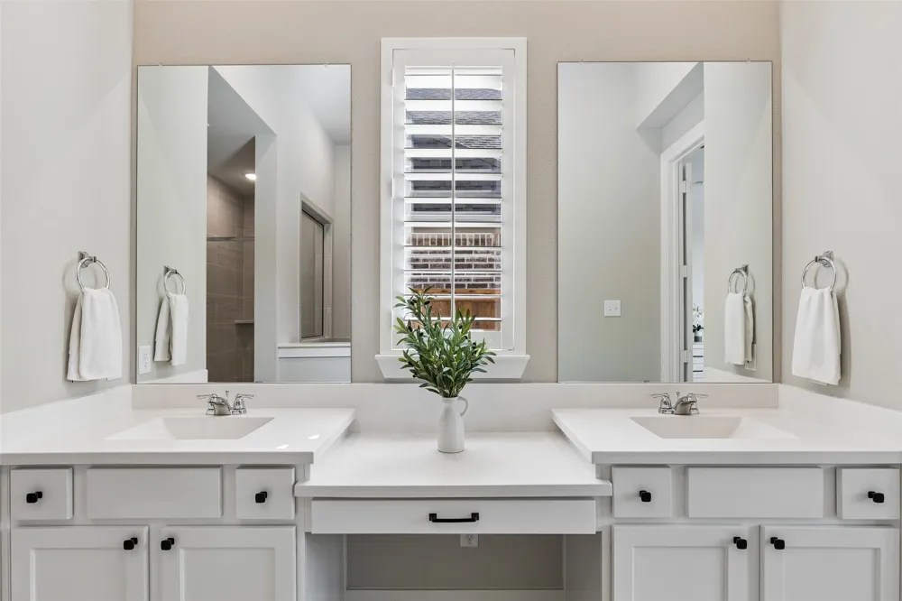 1104 Bluestem Drive Aubrey, TX 76227