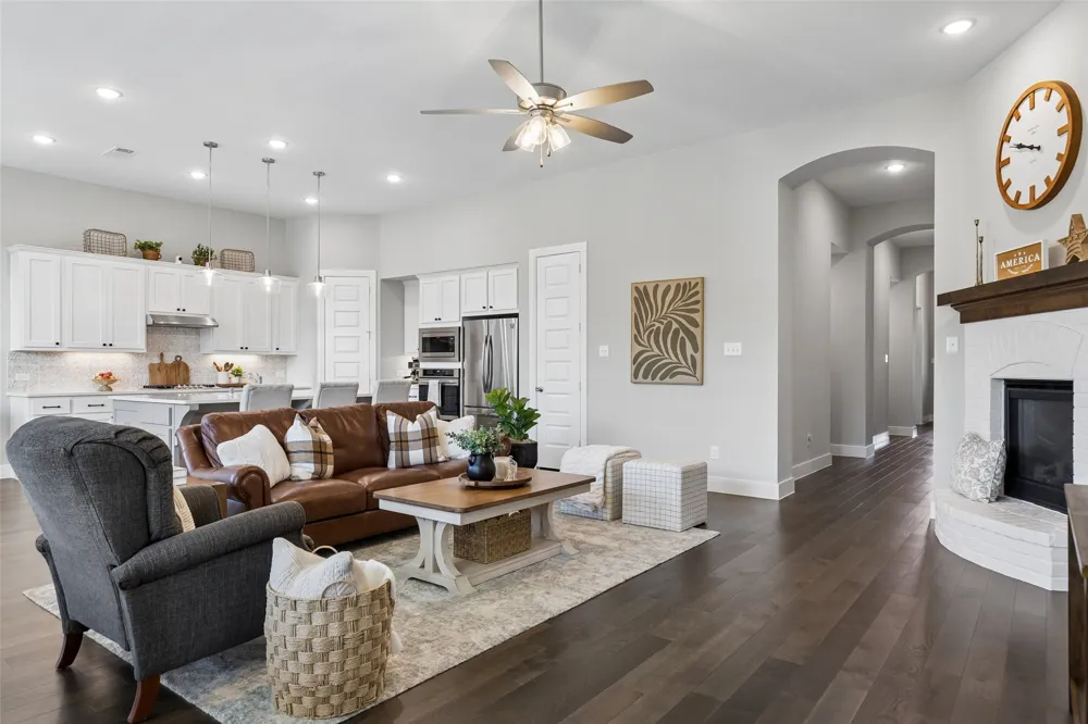 1104 Bluestem Drive Aubrey, TX 76227
