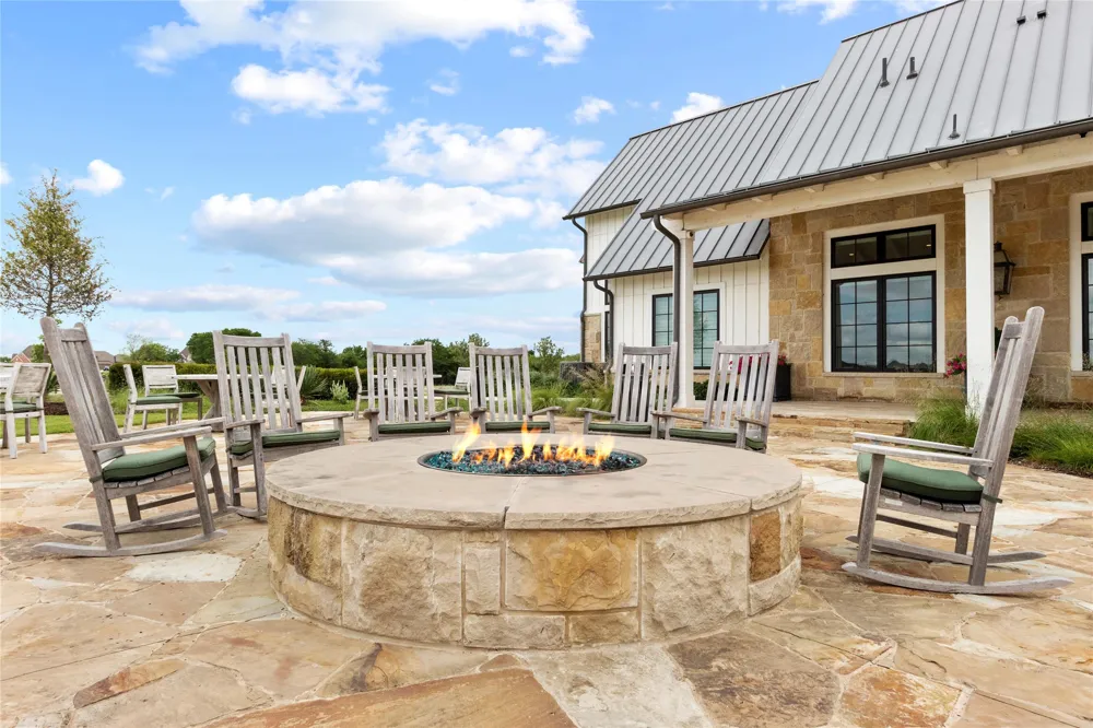 1104 Bluestem Drive Aubrey, TX 76227