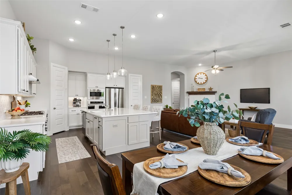 1104 Bluestem Drive Aubrey, TX 76227