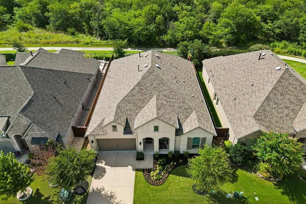 1104 Bluestem Drive Aubrey, TX 76227