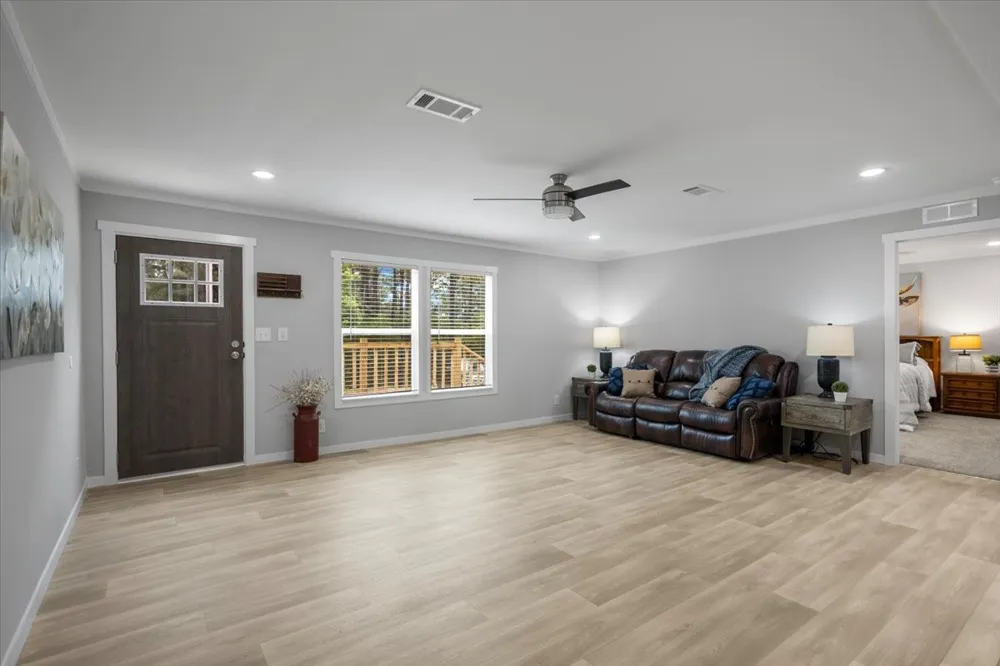 18755 County Road 4104 Lindale, TX 75771