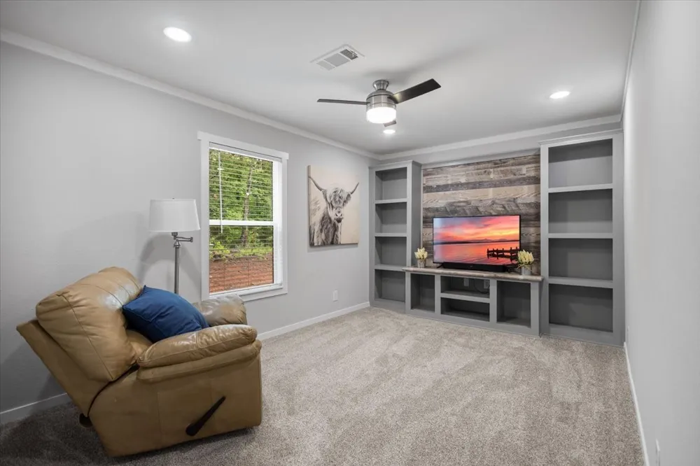 18755 County Road 4104 Lindale, TX 75771