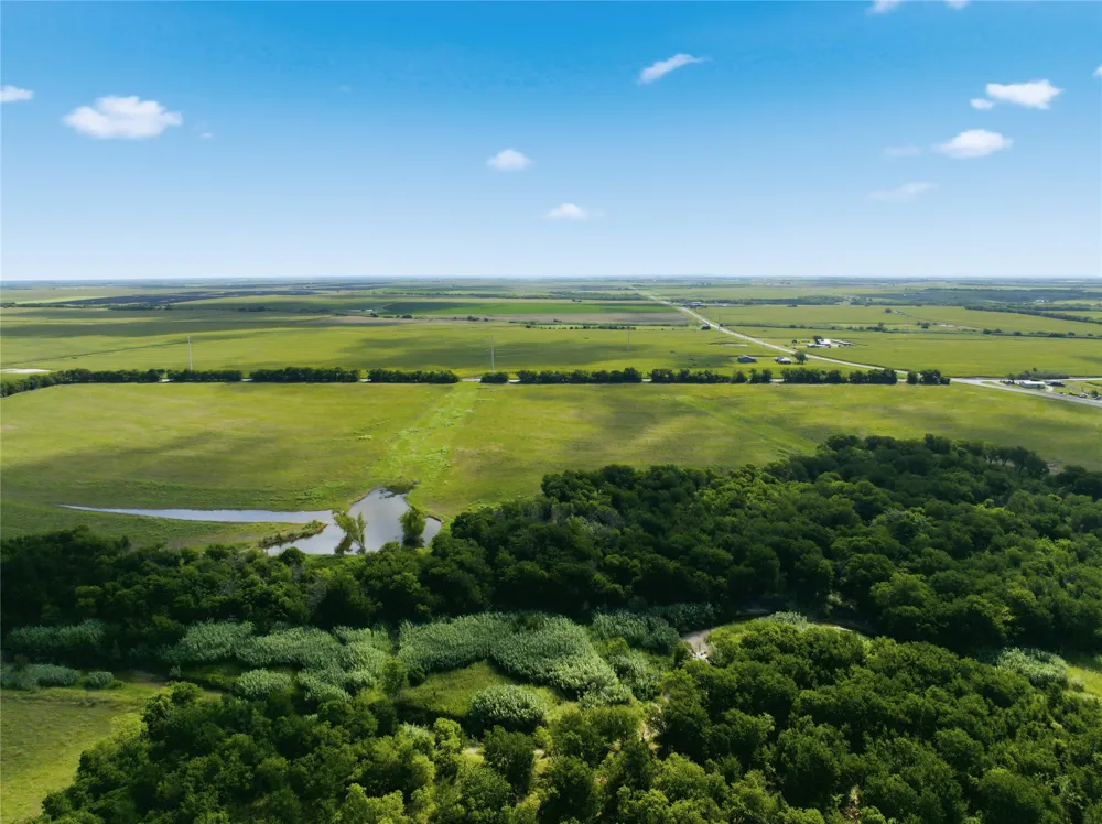 HCR 3204 Abbott, TX 76621