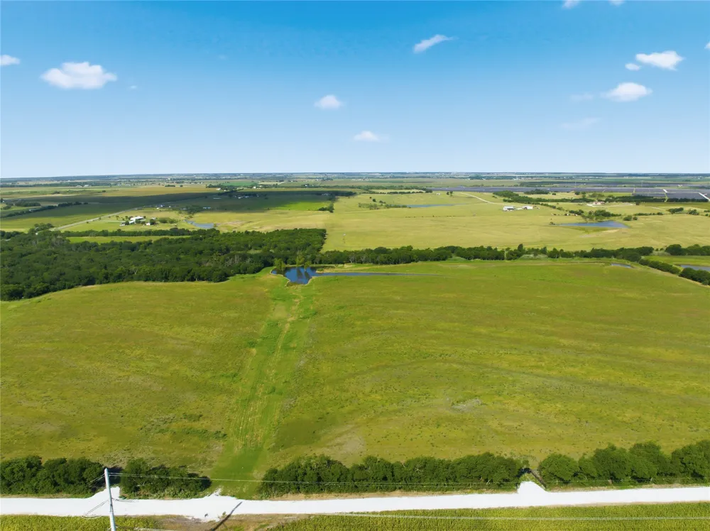 HCR 3204 Abbott, TX 76621