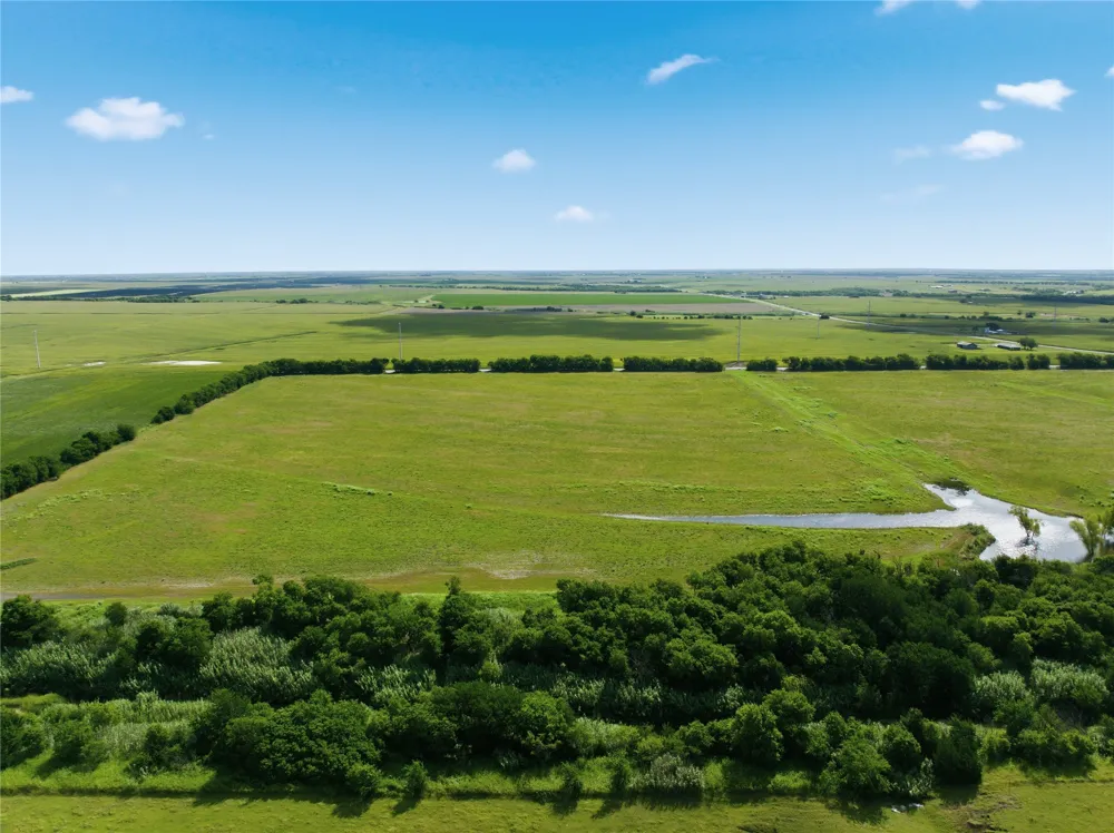 HCR 3204 Abbott, TX 76621