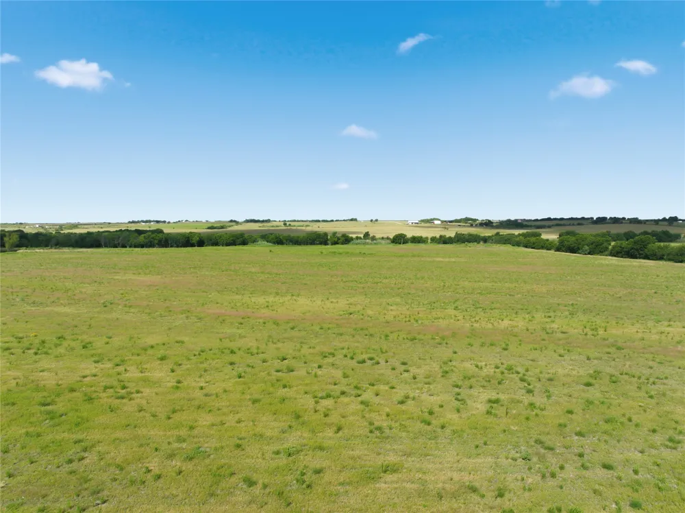 HCR 3204 Abbott, TX 76621