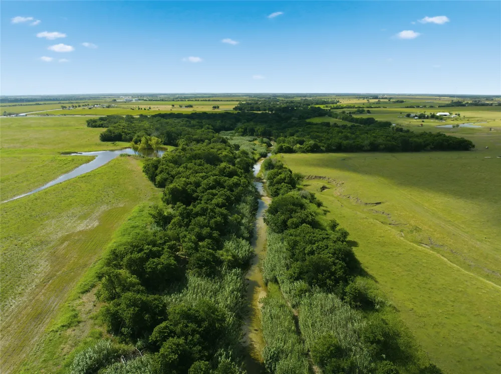 HCR 3204 Abbott, TX 76621
