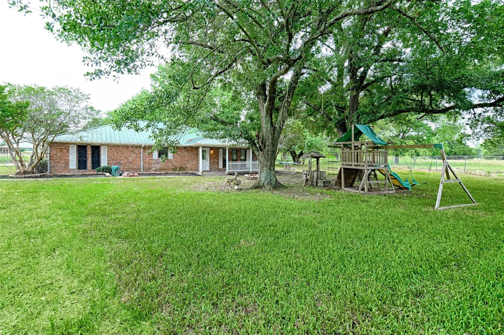 18692 County Road 334 Quinlan, TX 75474