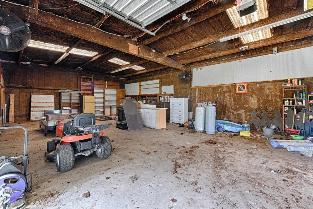 18692 County Road 334 Quinlan, TX 75474